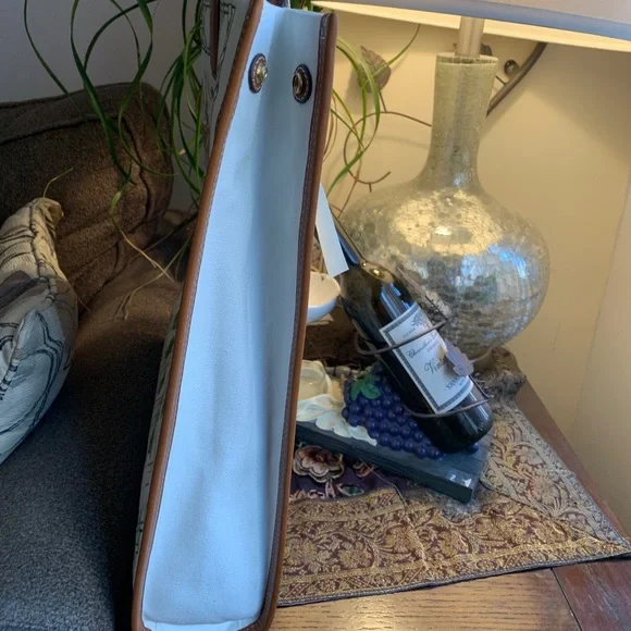 Authentic TORY BURCH Leather/Cotton printed magnetic snap long Tote - Picture 10 of 12